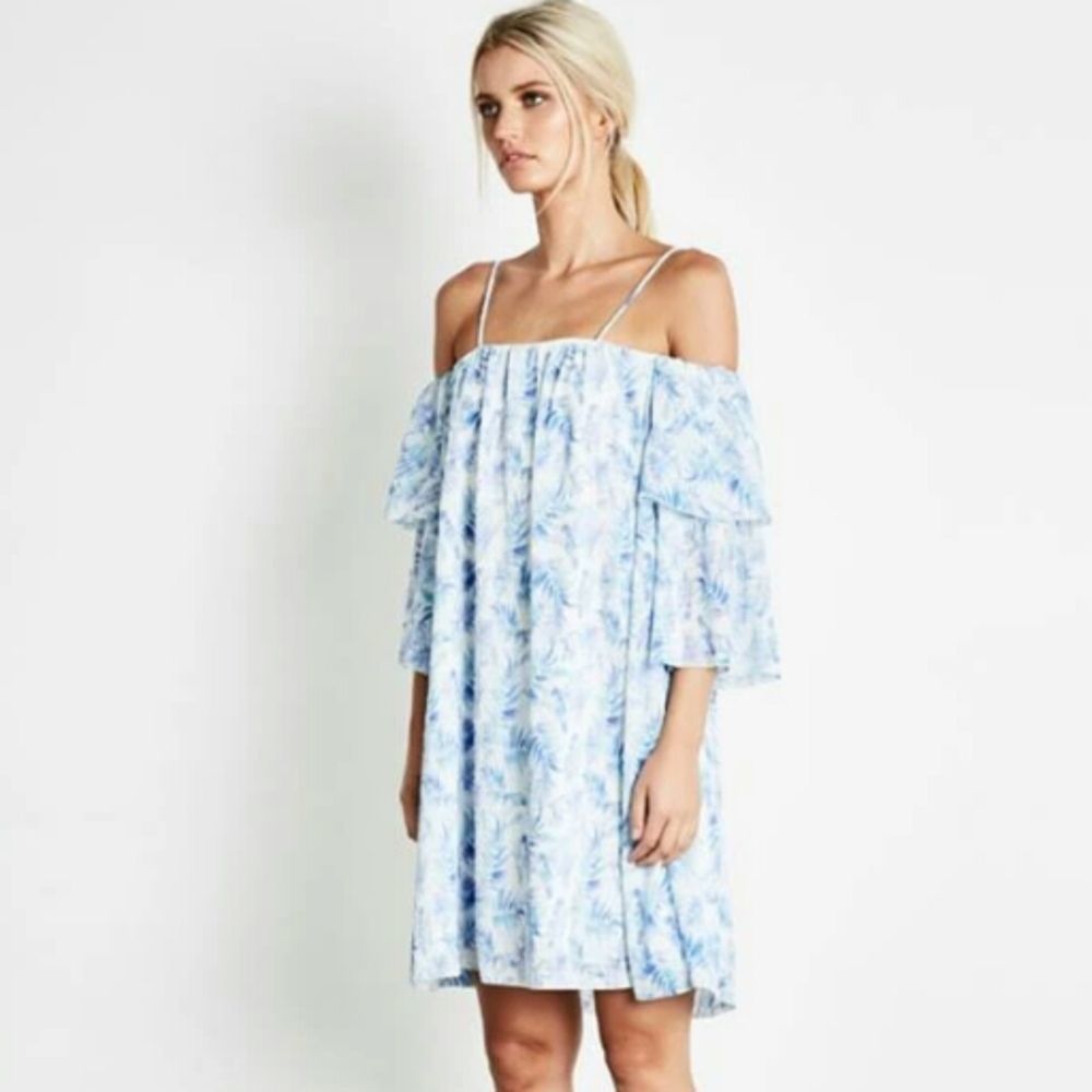 Anthropologie Elliatt Dynasty Dress Graduation
